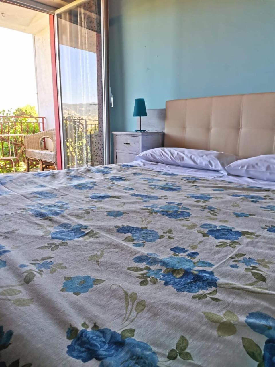 B&B Xenia Mongiove Eksteriør bilde